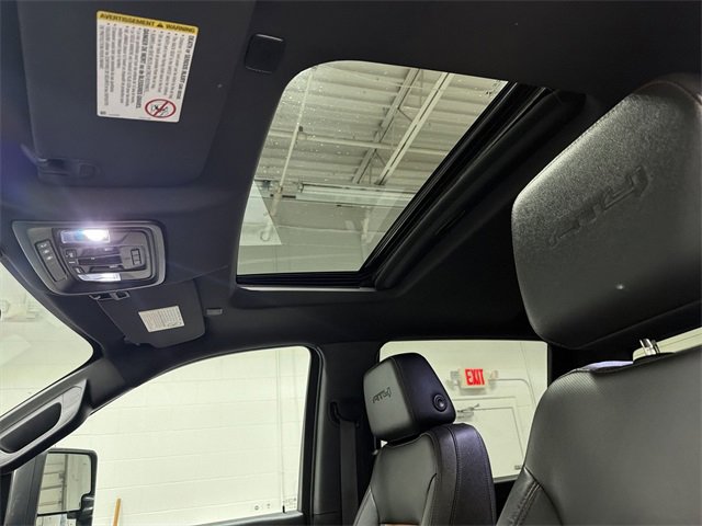 Used 2022 GMC Sierra 3500 AT4 w/ AT4 Preferred Package image 24