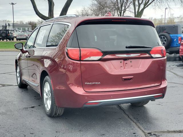 Used 2018 Chrysler Pacifica Touring-L Plus w/ Tire & Wheel Group FWD image 3