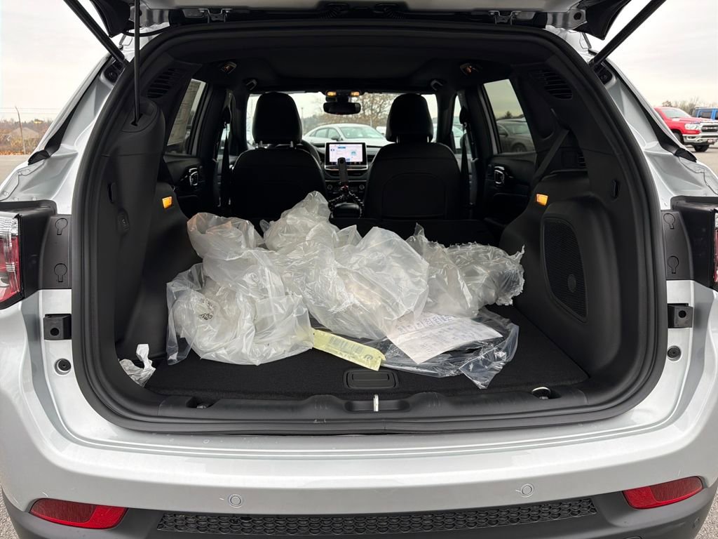 New 2026 Jeep Compass Limited w/ Sun, Sound & Navigation Group image 22