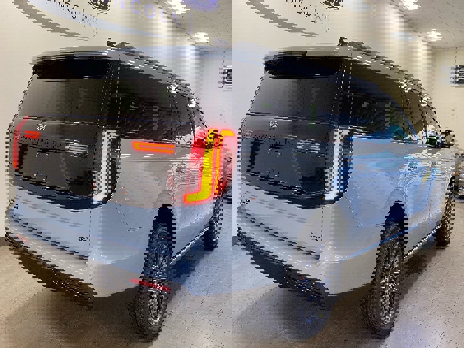 New 2025 Ford Expedition Max Platinum w/ Stealth Performance Package image 20