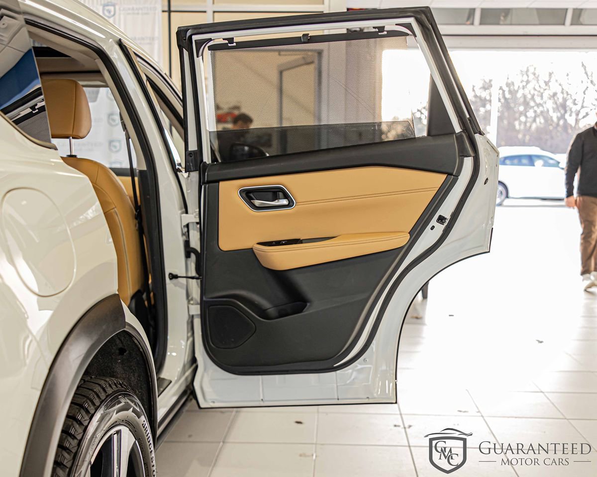 Used 2022 Nissan Rogue Platinum w/ Head-Up Display Package image 40