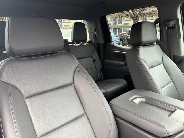 Used 2025 GMC Sierra 1500 SLT image 27