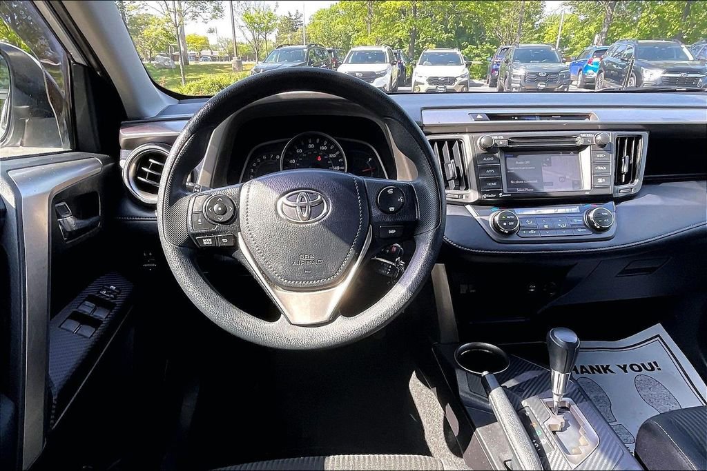 Used 2014 Toyota RAV4 XLE AWD/4WD image 5
