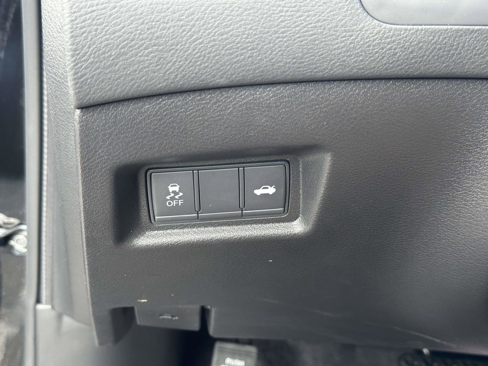 Used 2023 INFINITI Q50 Luxe w/ Cargo Package image 21