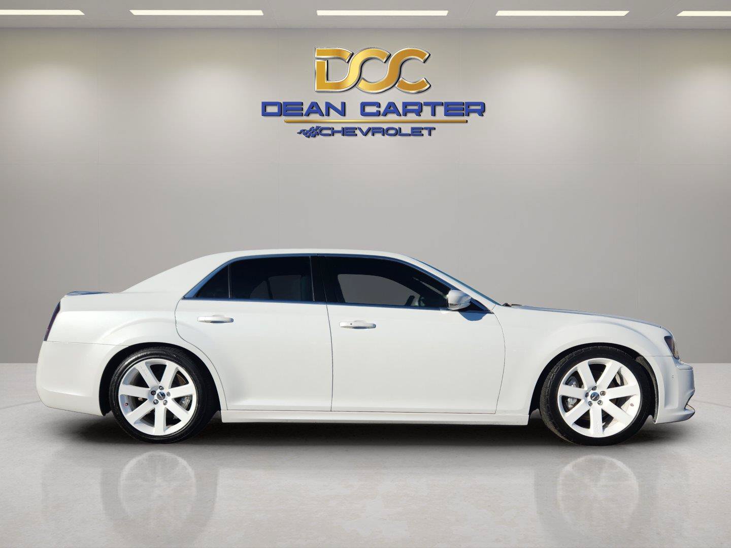 Used 2012 Chrysler 300 SRT8 w/ 19-Premium Speaker Group RWD image 6