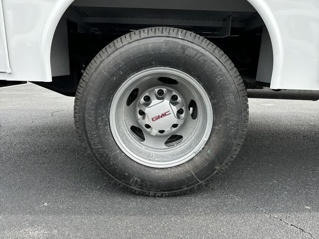 New 2025 GMC Sierra 3500 Pro w/ Convenience Package RWD image 31
