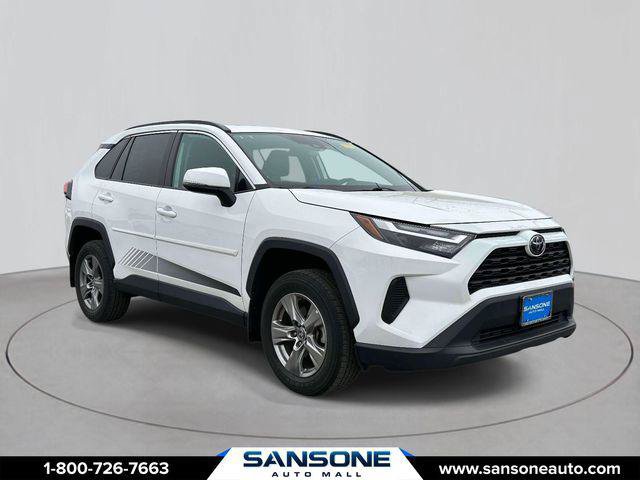 Certified 2022 Toyota RAV4 XLE w/ Convenience Package AWD/4WD image 1