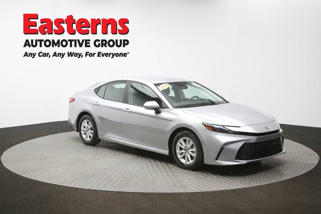 Used 2025 Toyota Camry LE image 51