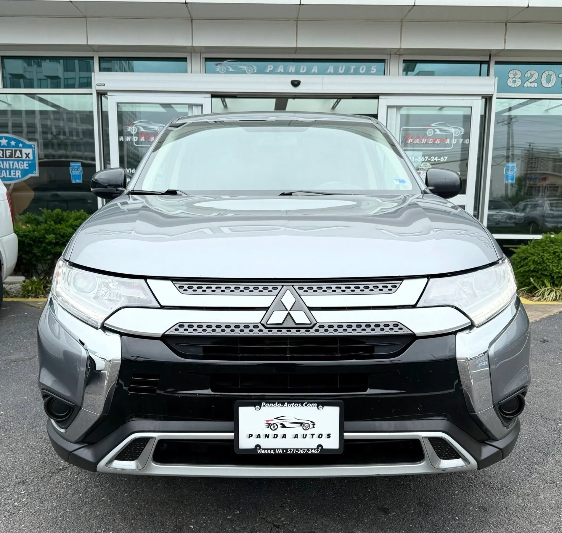 Used 2020 Mitsubishi Outlander ES AWD/4WD image 2