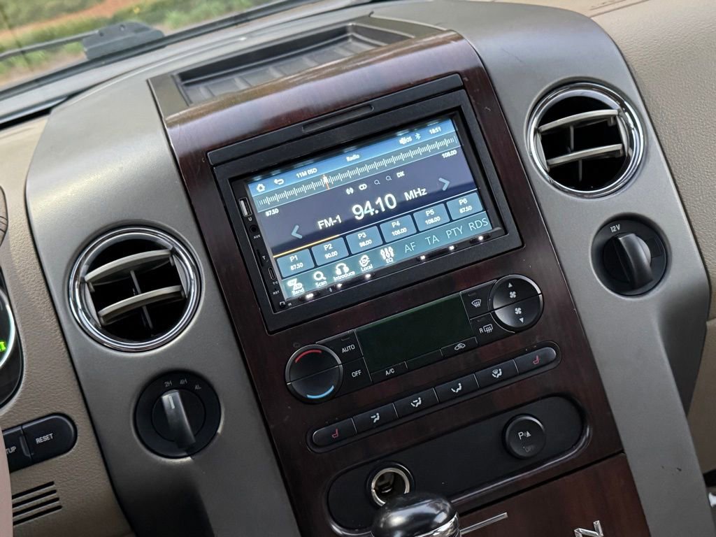 Used 2006 Lincoln Mark LT 4x4 image 21