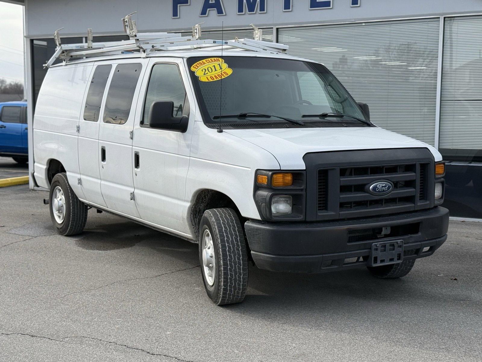 Used 2011 Ford E-250 and Econoline 250 w/ PWR Group image 2