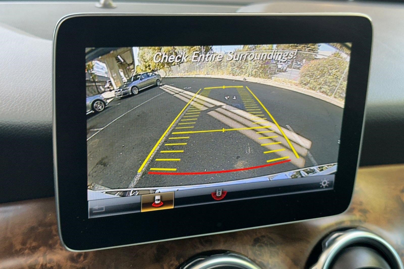 Used 2018 Mercedes-Benz GLA 250 4MATIC image 25