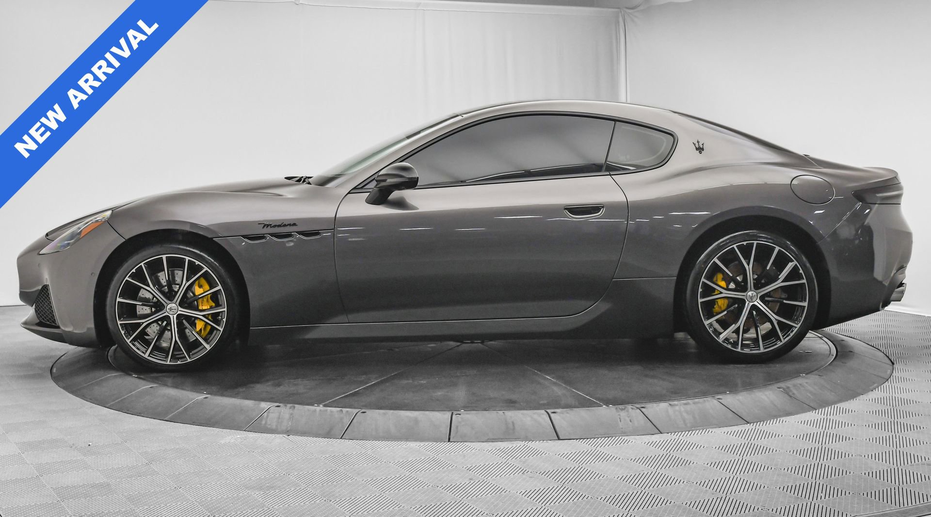 Used 2024 Maserati GranTurismo Modena image 4