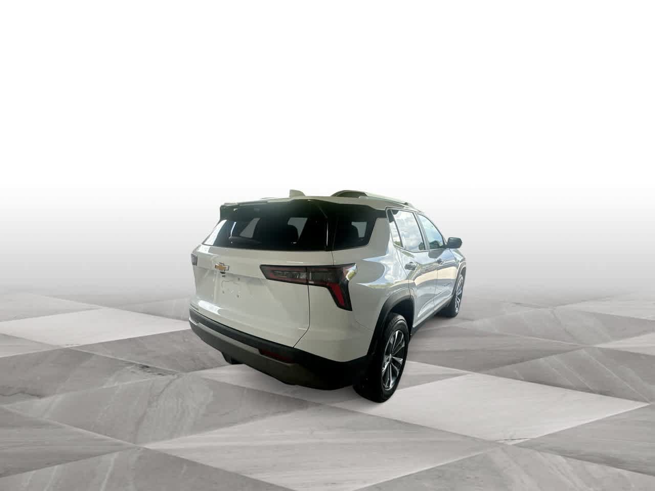 Used 2025 Chevrolet Equinox LT w/ Convenience Package II FWD image 8