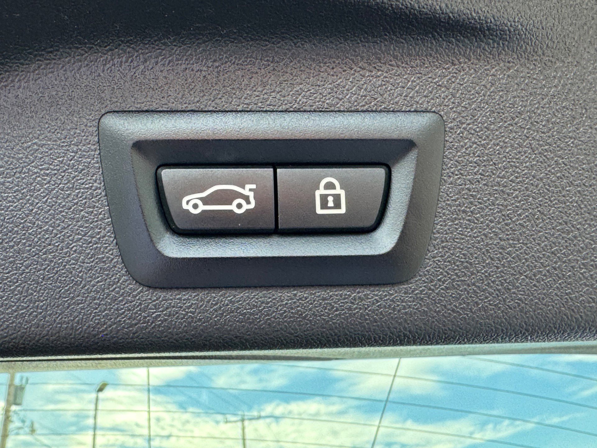 Used 2023 BMW X7 xDrive40i image 15