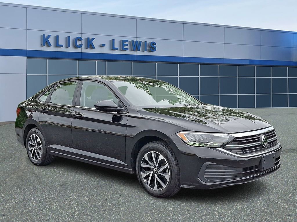 Used 2024 Volkswagen Jetta S image 1