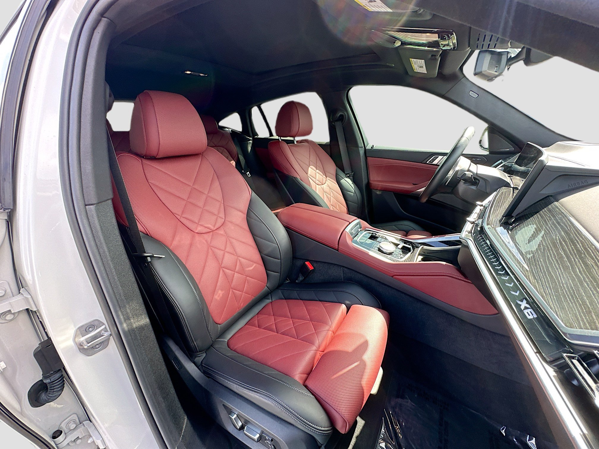 Certified 2025 BMW X6 xDrive40i w/ Premium Package AWD/4WD image 30