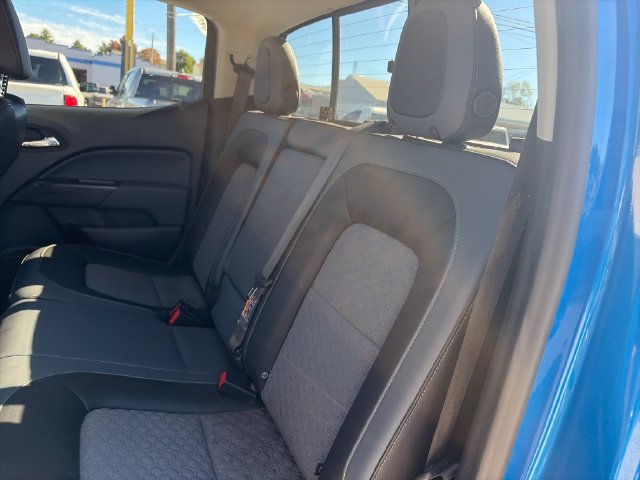 Used 2022 Chevrolet Colorado Z71 AWD/4WD image 27