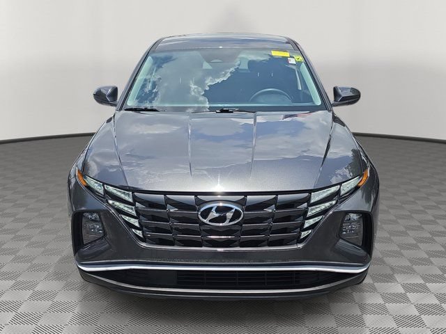 Used 2023 Hyundai Tucson SE FWD image 2