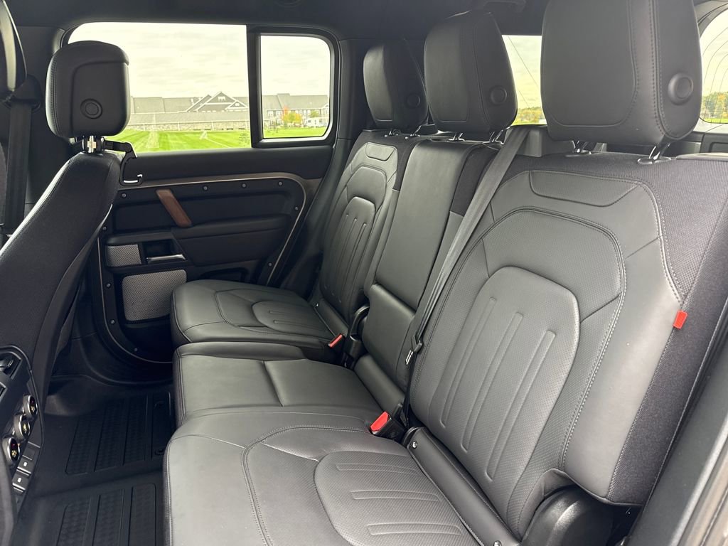 Used 2024 Land Rover Defender 130 X image 16