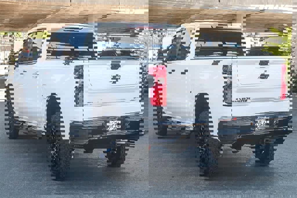 Used 2025 Chevrolet Silverado 1500 Custom Trail Boss w/ Dark Appearance Package image 8