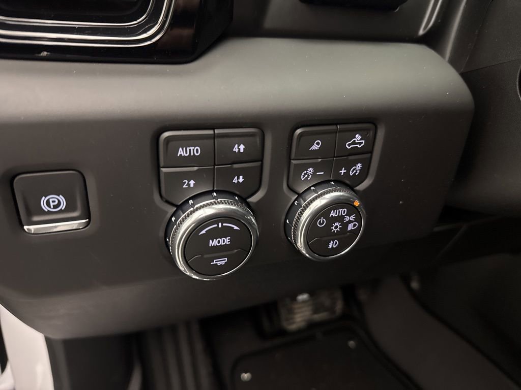 New 2026 GMC Sierra 1500 AT4 w/ AT4 Premium Package image 28