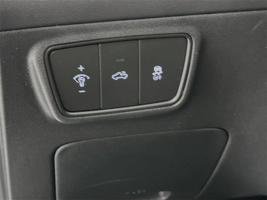 Used 2022 Hyundai Santa Cruz Limited w/ Winter Package image 17