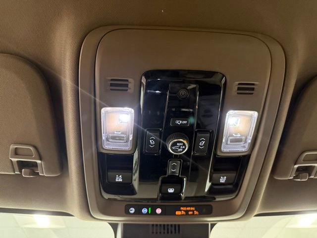 New 2026 GMC Yukon Denali w/ Sun & Power Step Package image 21