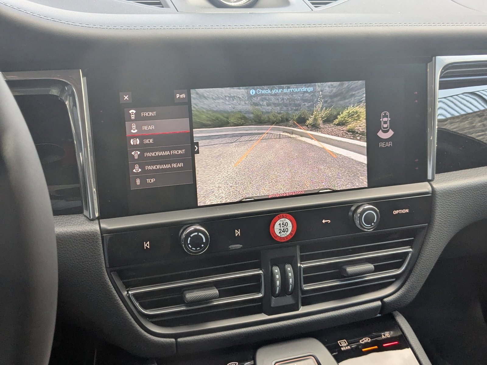 Certified 2025 Porsche Macan Turbo image 19