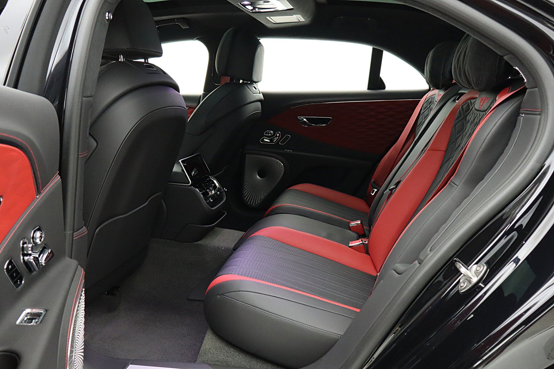 Certified 2023 Bentley Flying Spur S V8 AWD/4WD image 44