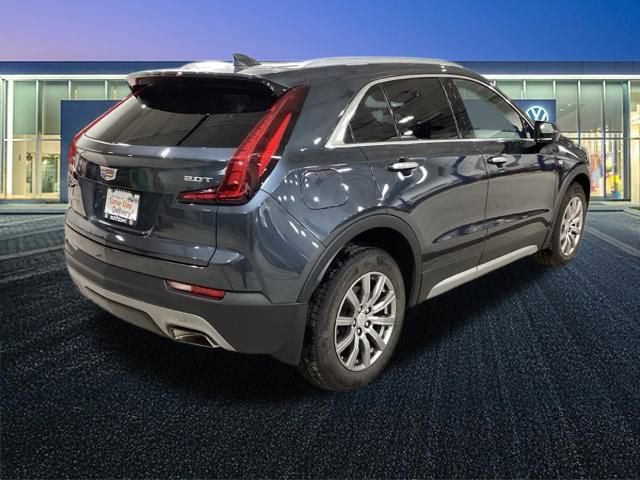 Used 2019 Cadillac XT4 Premium Luxury w/ Cold Weather Package image 8