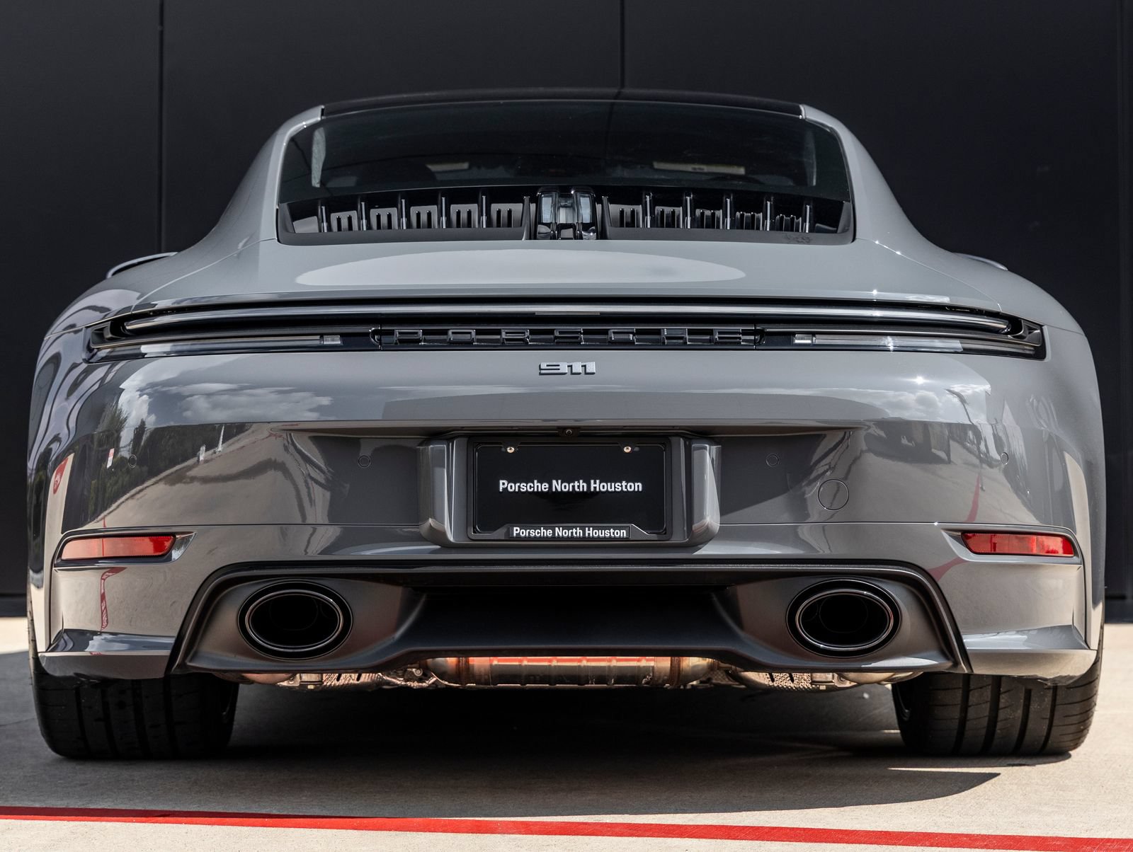 Used 2026 Porsche 911 Carrera T RWD image 10