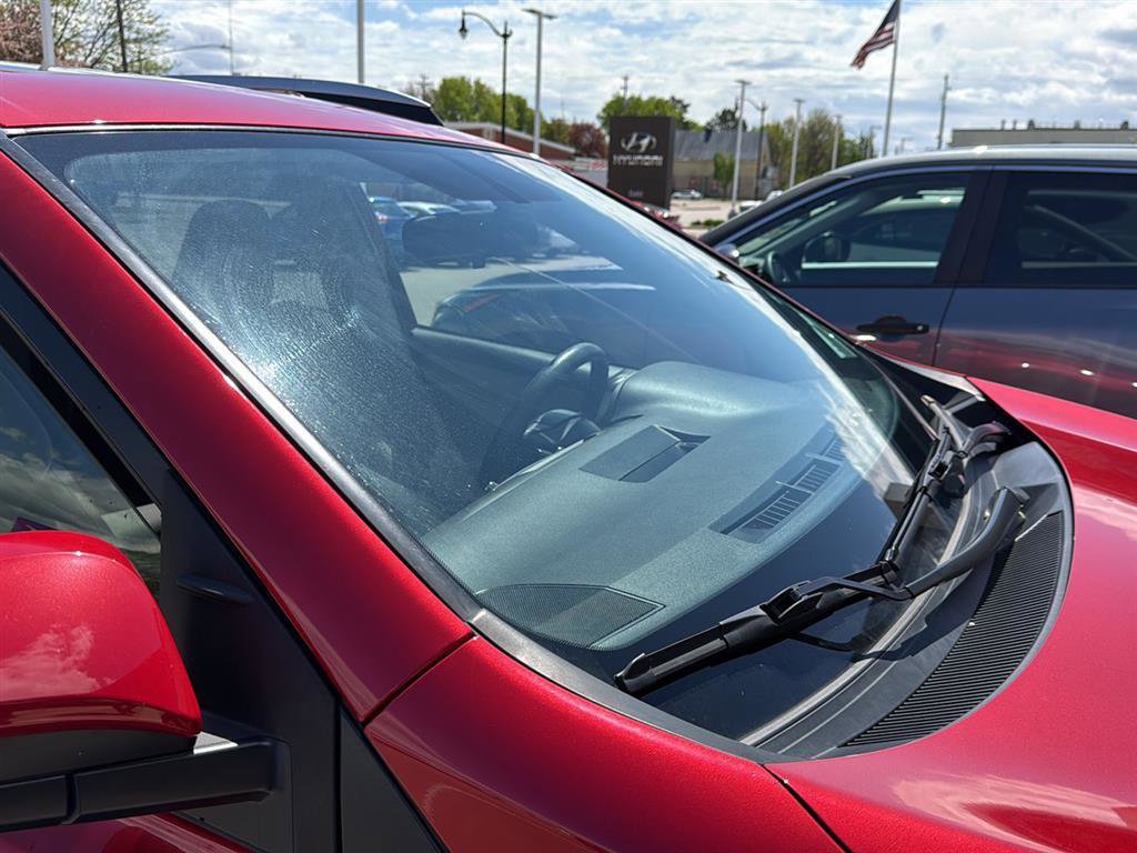 Used 2015 Toyota RAV4 XLE AWD/4WD image 4