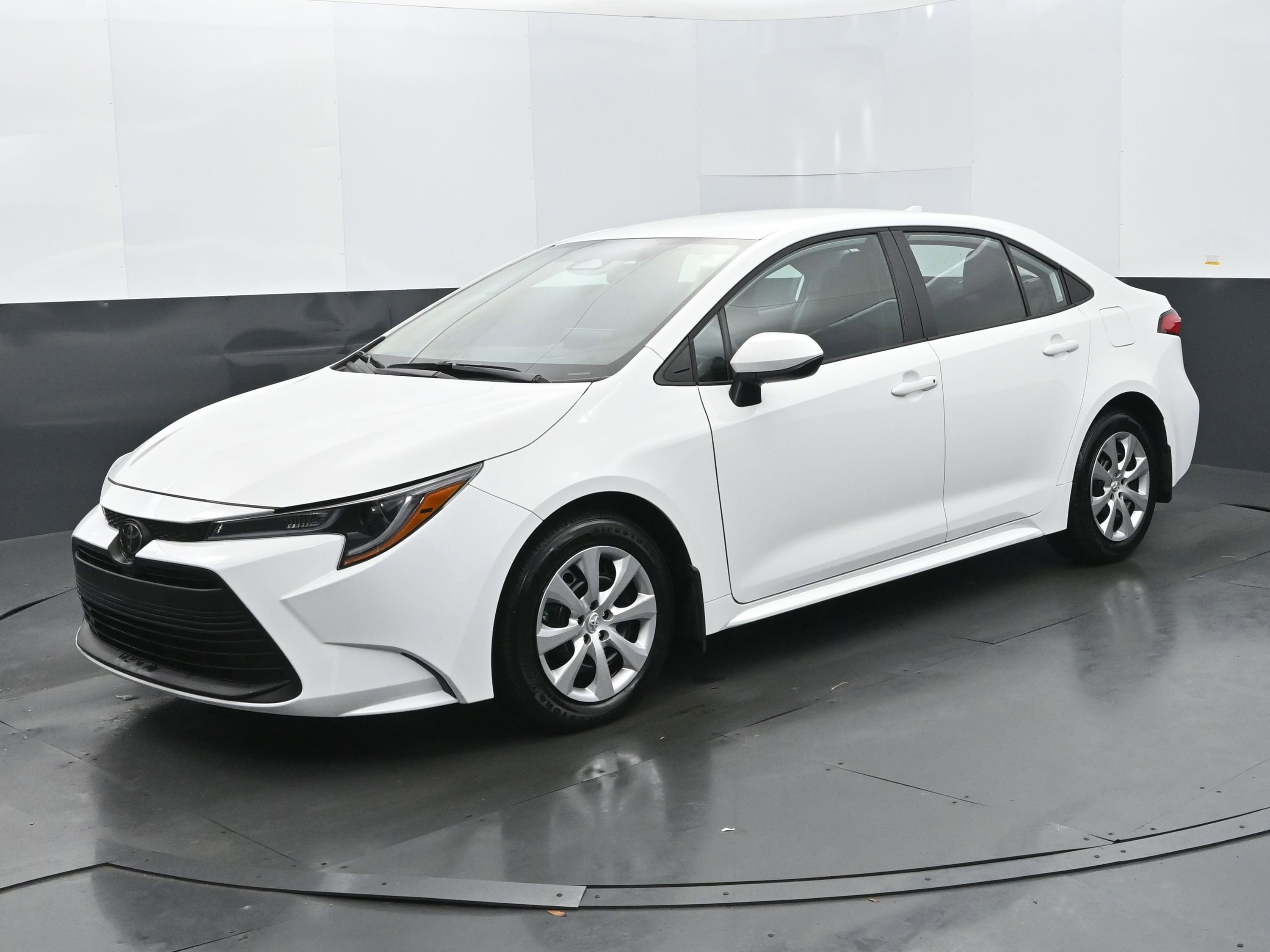 Used 2025 Toyota Corolla LE
