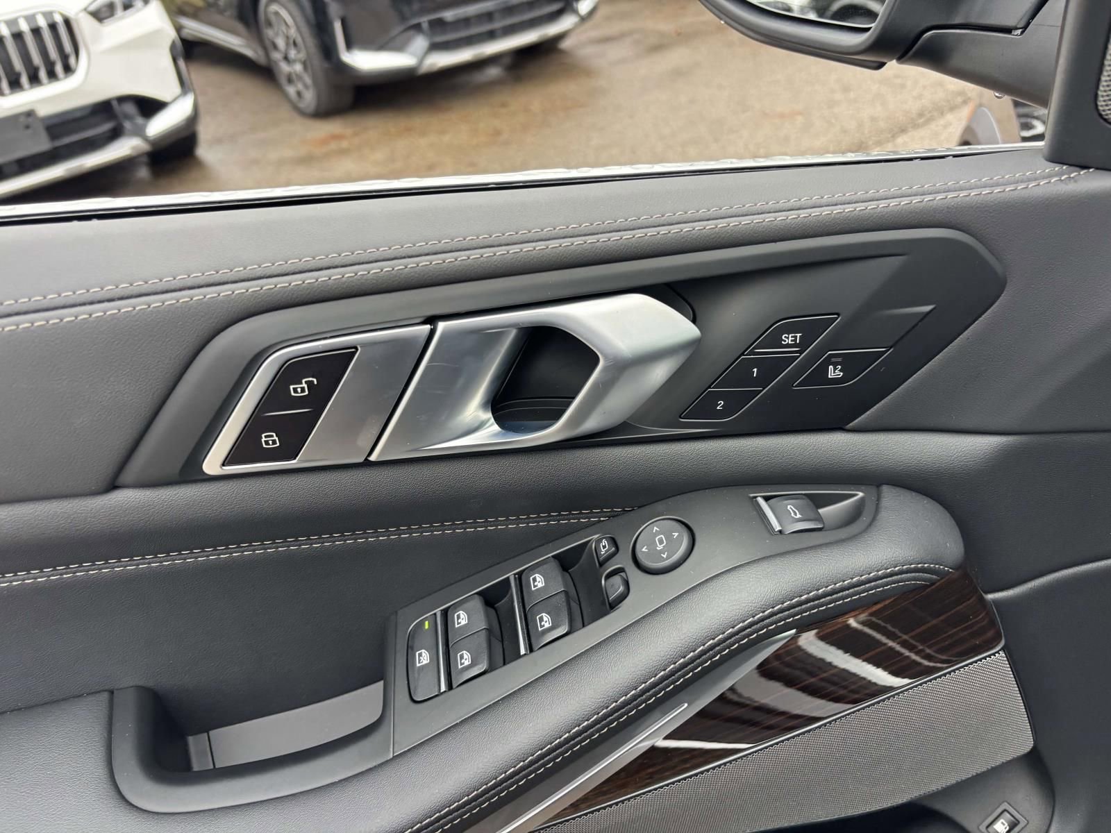 New 2026 BMW X5 xDrive50e w/ Climate Comfort Package image 12