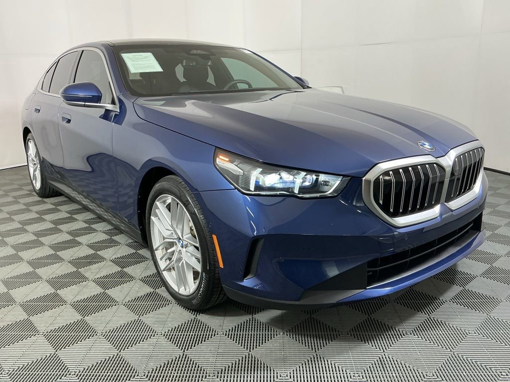 Certified 2024 BMW 530i w/ M Sport Package image 4