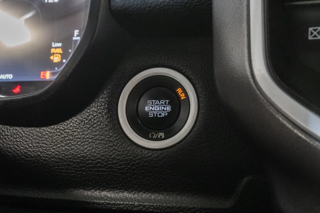 Used 2025 RAM 1500 Big Horn AWD/4WD image 16