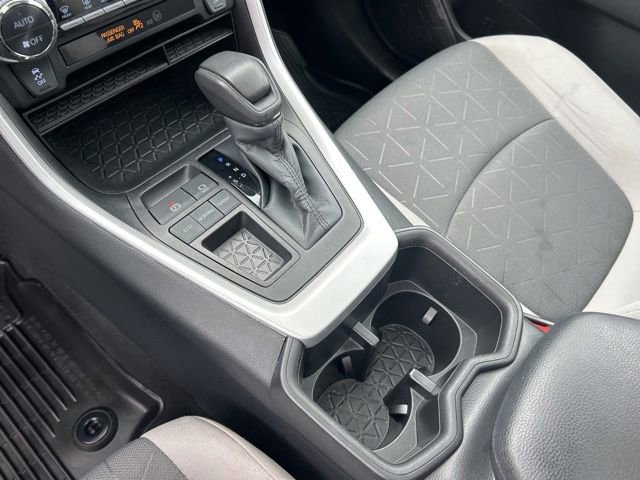 Used 2022 Toyota RAV4 XLE w/ Convenience Package image 29