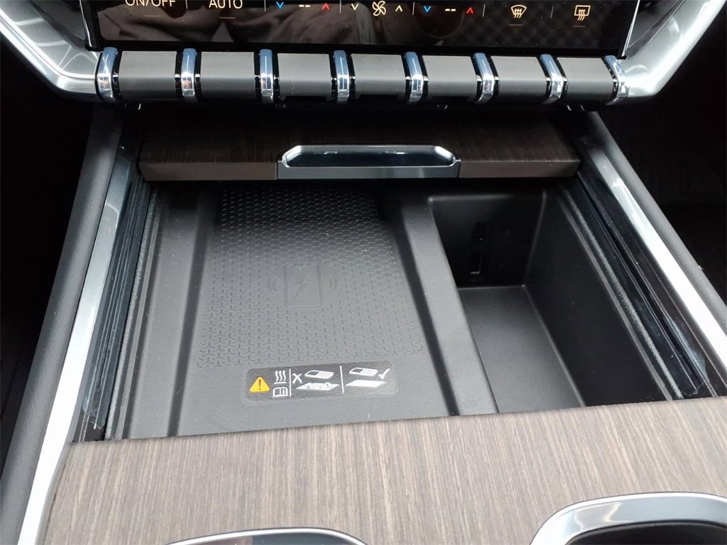 New 2026 GMC Acadia Denali image 12