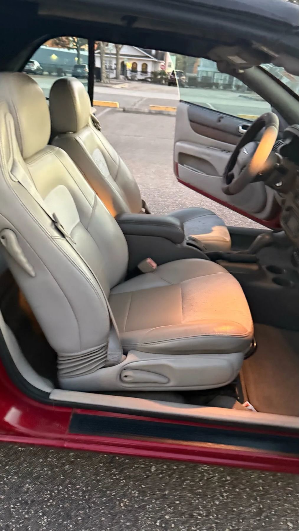 Used 2006 Chrysler Sebring Limited image 11