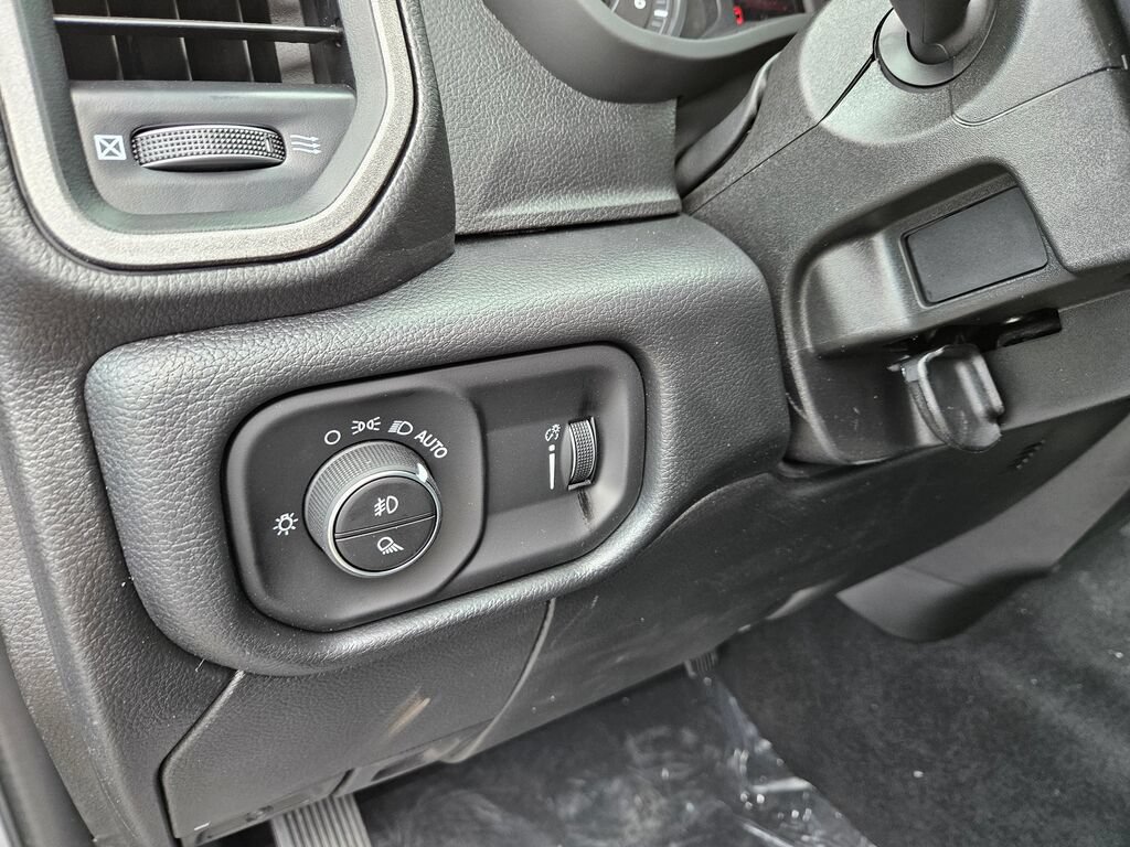 New 2026 RAM 2500 Tradesman AWD/4WD image 16