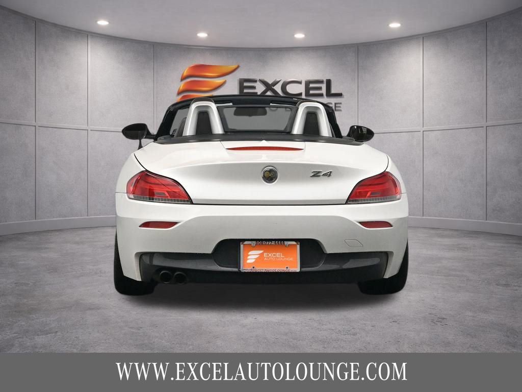 Used 2012 BMW Z4 sDrive28i image 7