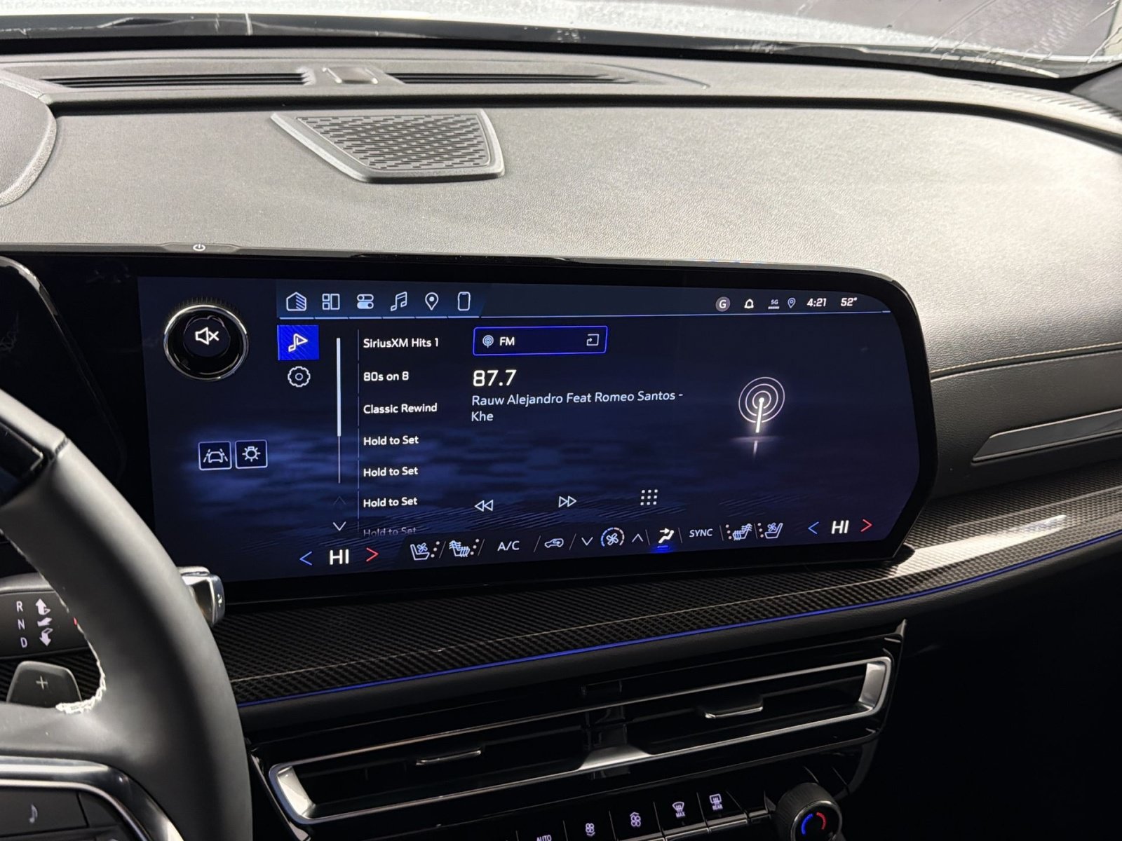 New 2026 Chevrolet Traverse High Country FWD image 18