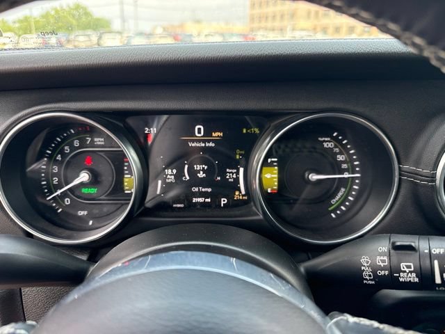 Used 2022 Jeep Wrangler Unlimited Sahara w/ Cold Weather Group AWD/4WD image 12