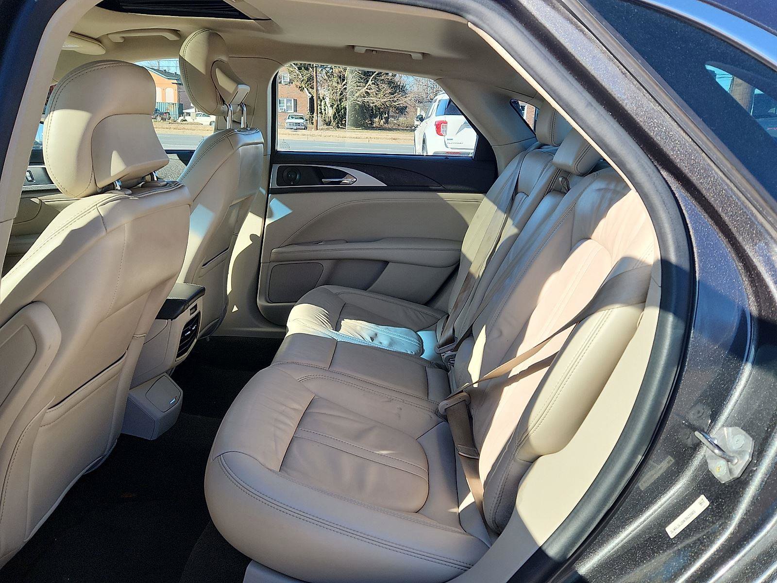 Used 2019 Lincoln MKZ Reserve w/ Reserve Plus Package image 10