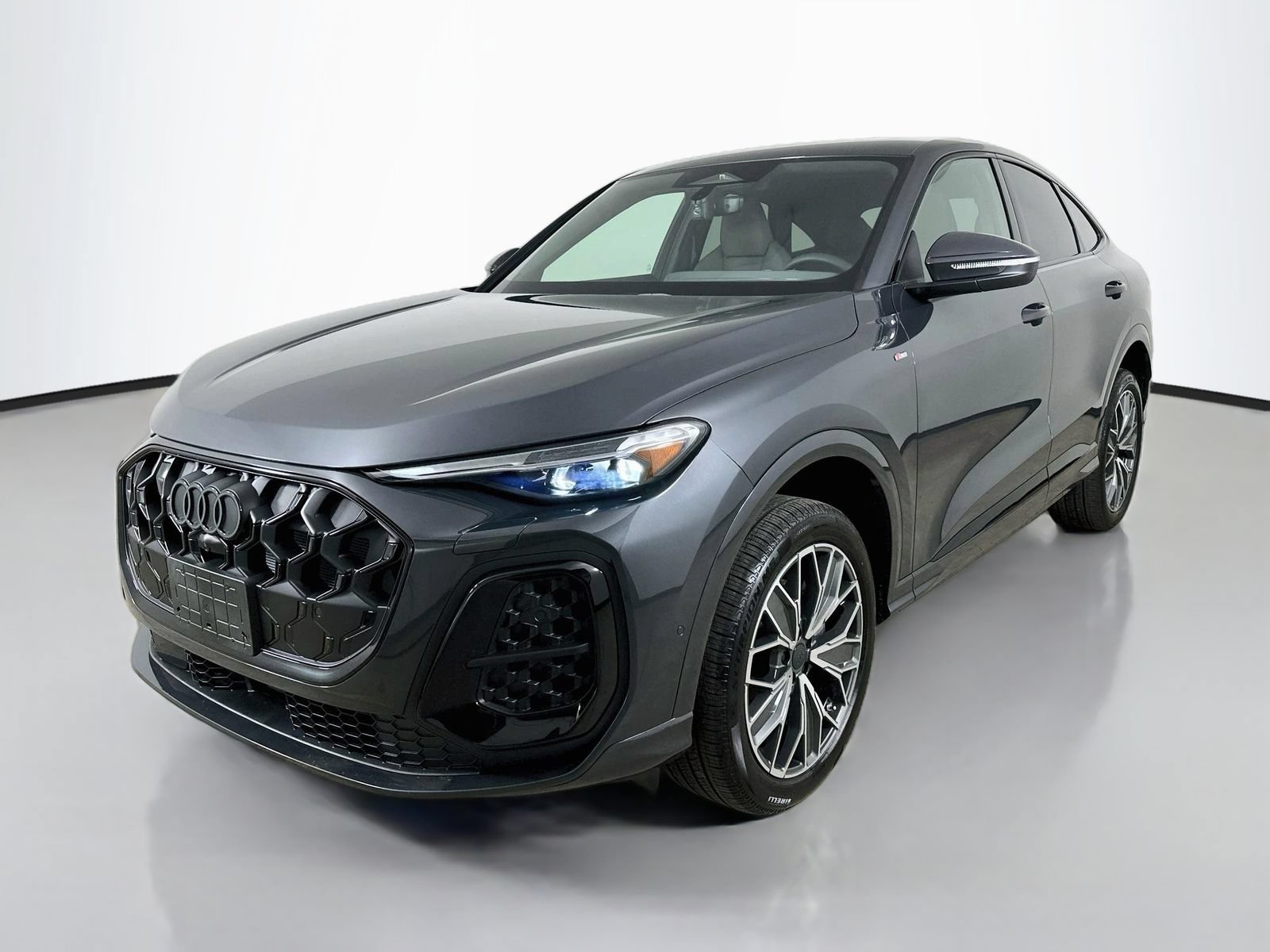 New 2026 Audi Q5 Premium Plus AWD/4WD image 1