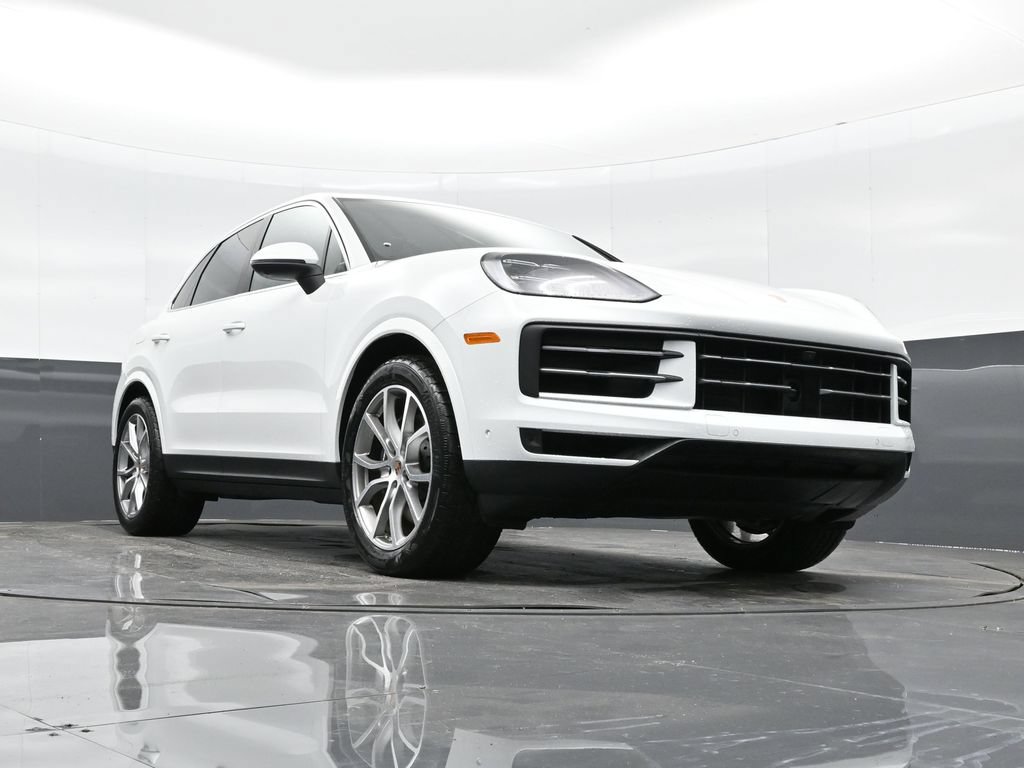 Certified 2026 Porsche Cayenne AWD/4WD image 40