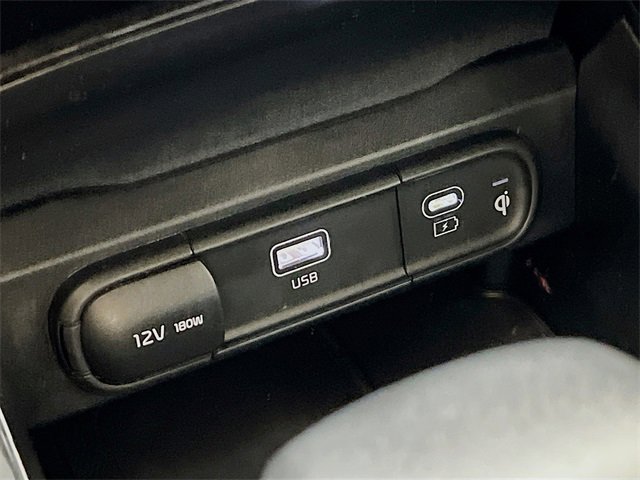 Used 2023 Kia Telluride EX w/ EX Captain's Chair Package image 20