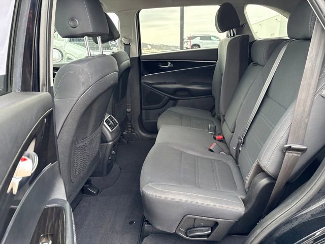 Used 2019 Kia Sorento LX image 22