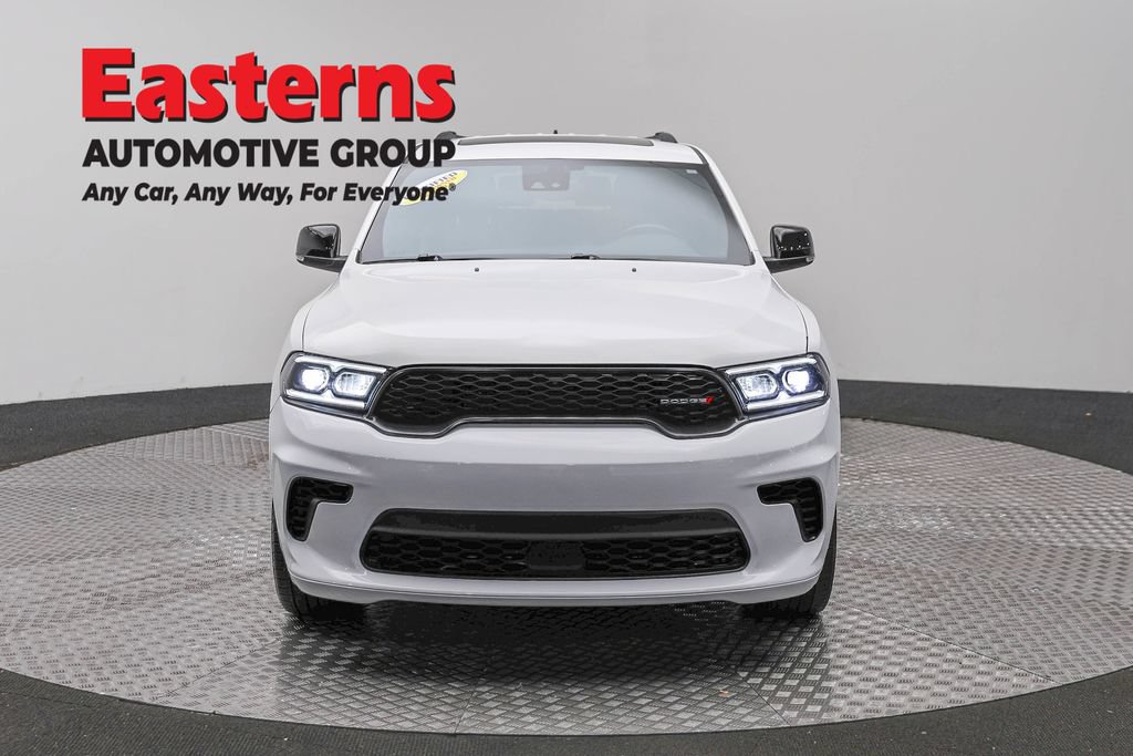 Used 2024 Dodge Durango GT RWD image 2